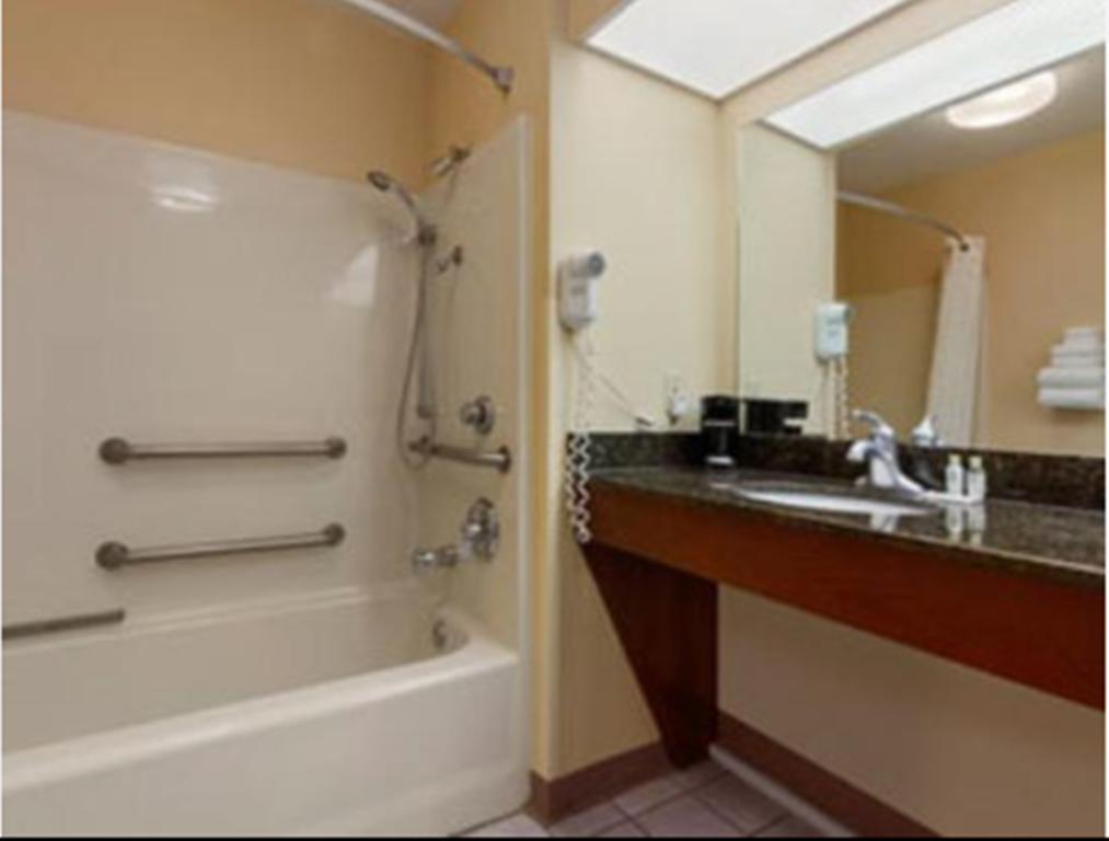 Baymont By Wyndham Eden Motel Quarto foto